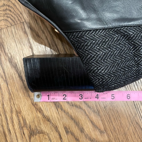 Guilhermina Women’s Black Leather/Wool heeled boots (40EU-9M US) - super chic! - Picture 7 of 7